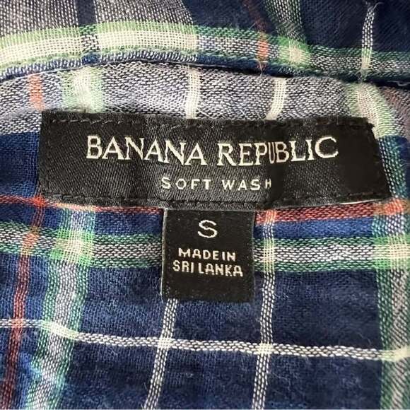 Banana Republic Soft Wash Plaid Blue White Red Collar Shirt Size Small - Picture 9 of 10